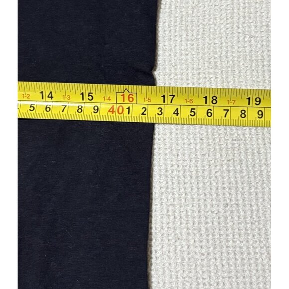 Pokémon Kids T-Shirt Pikachu,Charmander,Squirtle & Bulbasaur - Size M NWT - Picture 4 of 6